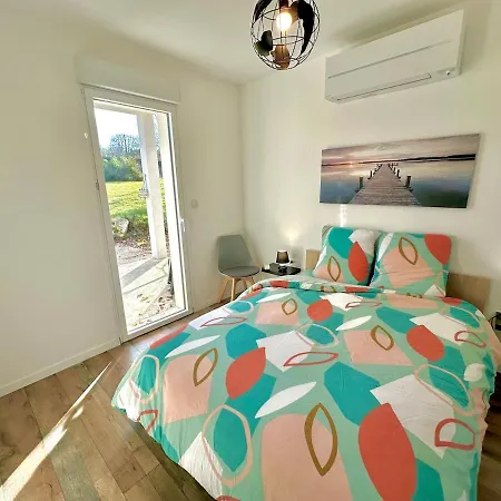 Charmante Petite Maison De *